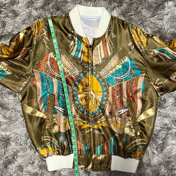 Juhli Vancouver women boroque stylish silky  bomber jacket. Size M/L. Used. - Picture 12 of 14